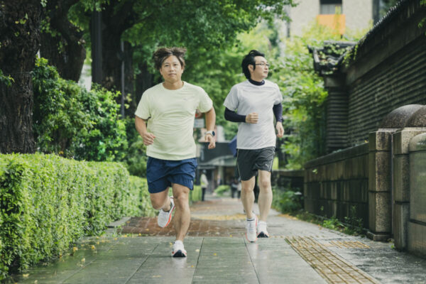 PUMA 「ヴェロシティ ニトロ 5」を編集部が実走レビュー | 「毎日履ける」が最強だ