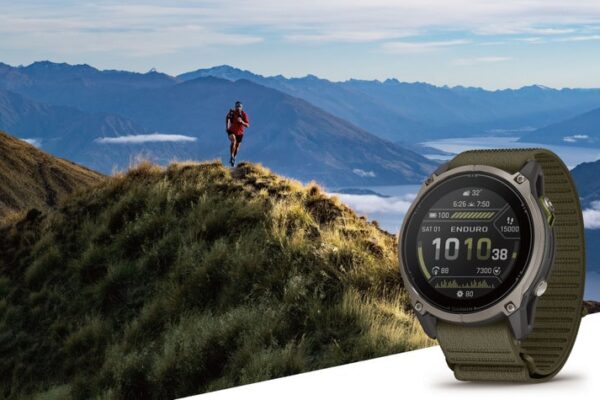 ガーミンがウルトラ向けGPSウォッチ「Enduro 4」を10月22日発売。ソーラー併用でGPS約320時間