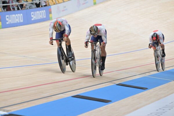 男子チームスプリントで日本は惜敗の4位　上海トラック世界選手権が開幕、初日は厳しい船出に
