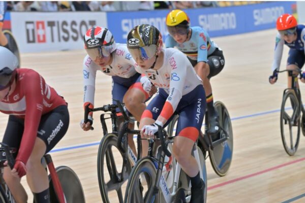 内野艶和・垣田真穂が女子マディソンで日本初の銅メダル！｜2026UCIトラック世界選手権4日目