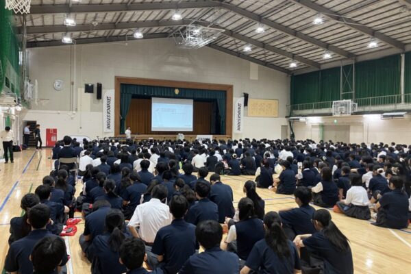 通学路から事故を考える。ブリヂストンサイクルが中学・高校で「危険予知トレーニング」を実施
